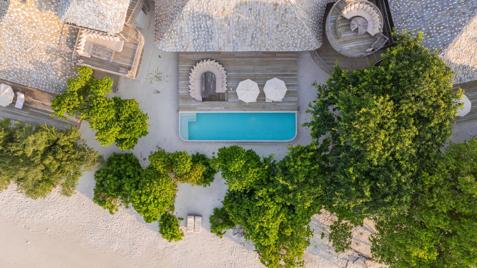 Soneva-Secret-Beach-Reserve2-1600×900