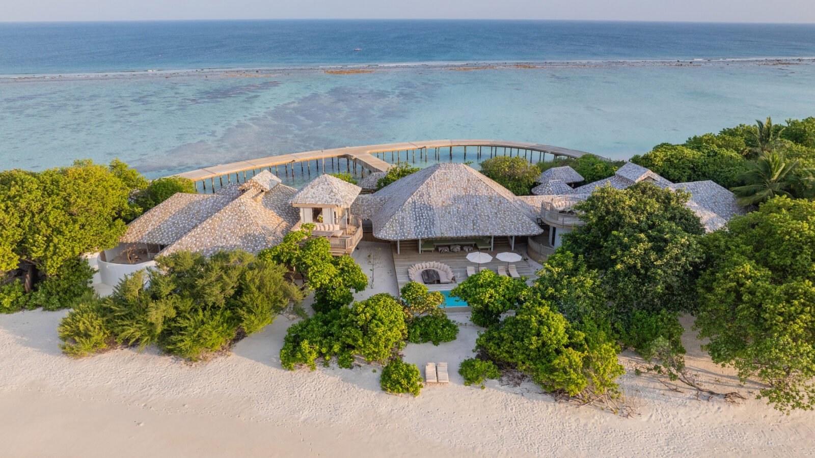 Soneva-Secret-Beach-Reserve3-1600×900